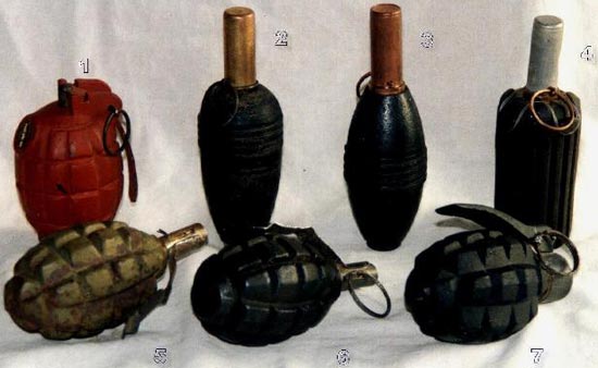 1 - Милльса 2,3 - М-32 4 - М-41 5 - OF-15 6 - Советская оборонительная граната Ф-1 с запалом Ковешникова 7 - Польская оборонительная граната О-23 с запалом Роллана